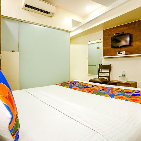 Hotel Naivedhya By Kwality Inn ธาเน ภายนอก รูปภาพ