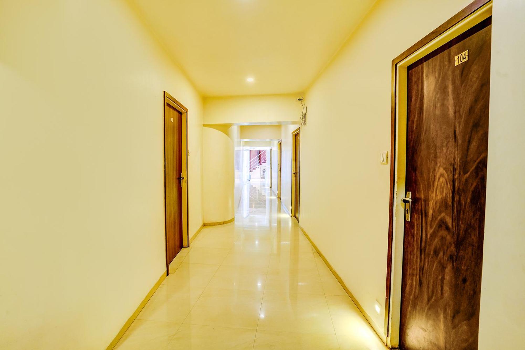 Hotel Naivedhya By Kwality Inn ธาเน ภายนอก รูปภาพ
