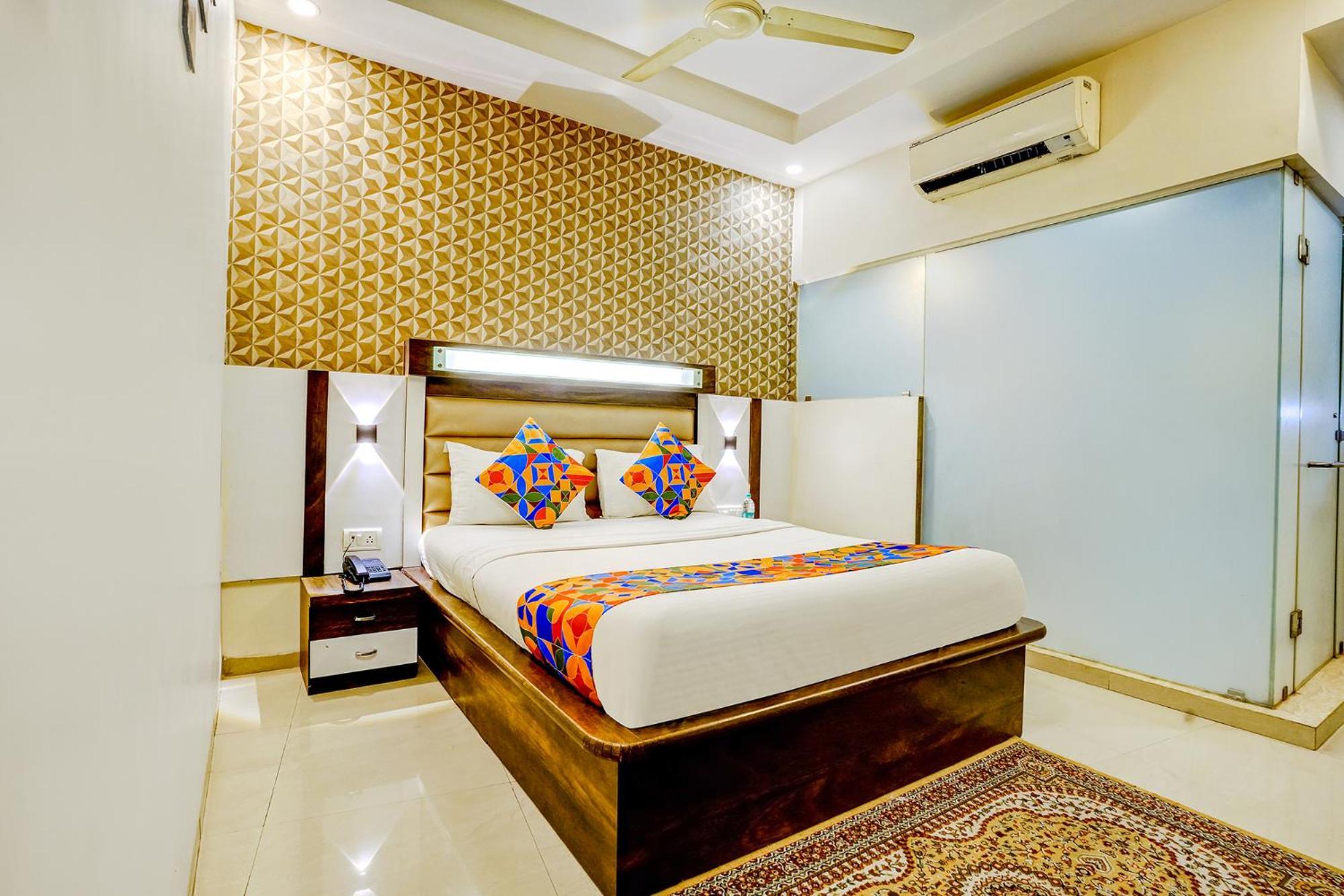 Hotel Naivedhya By Kwality Inn ธาเน ภายนอก รูปภาพ