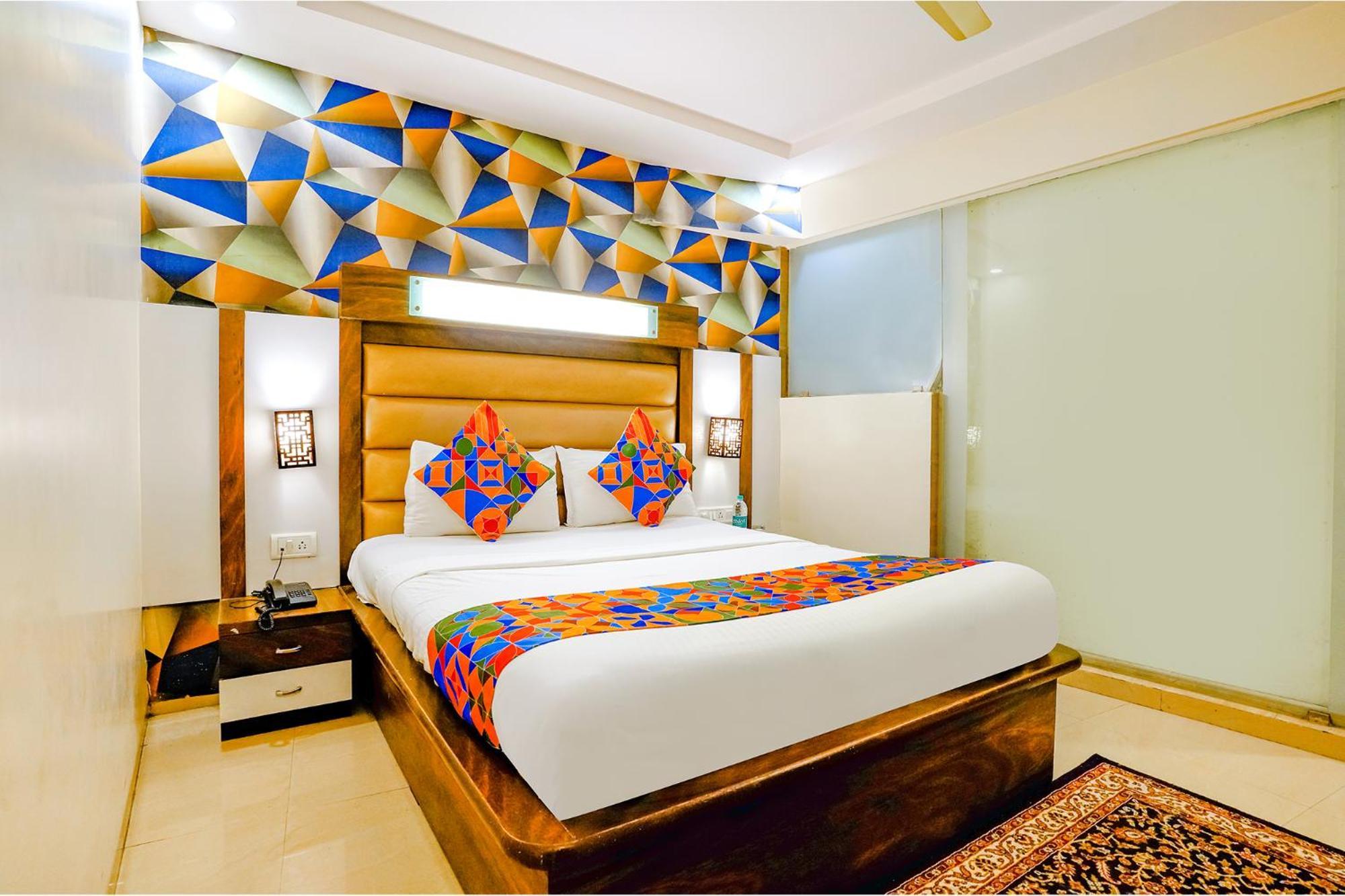 Hotel Naivedhya By Kwality Inn ธาเน ภายนอก รูปภาพ
