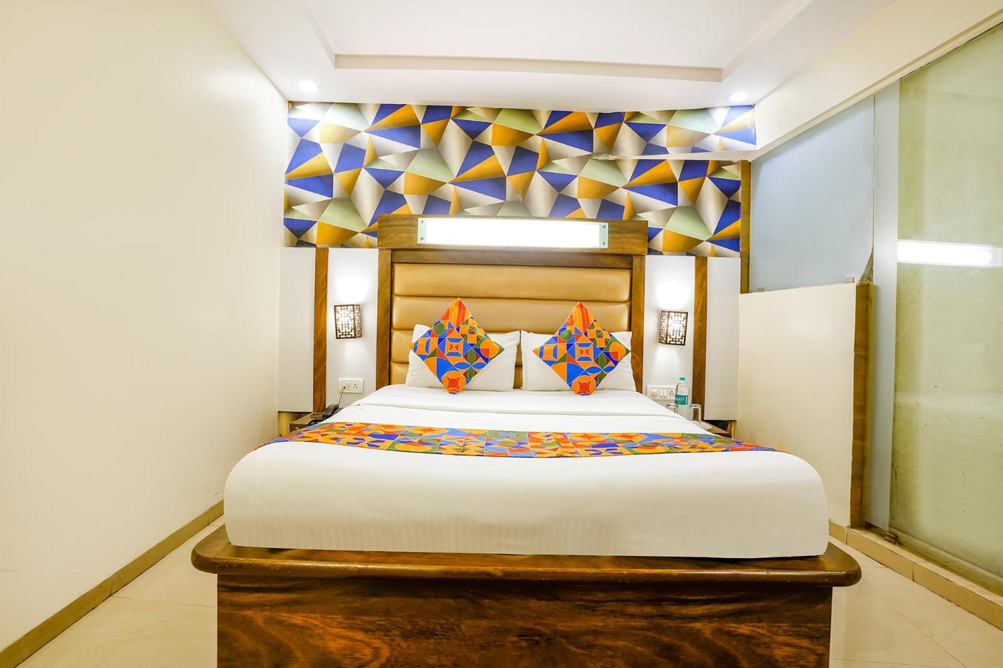 Hotel Naivedhya By Kwality Inn ธาเน ภายนอก รูปภาพ