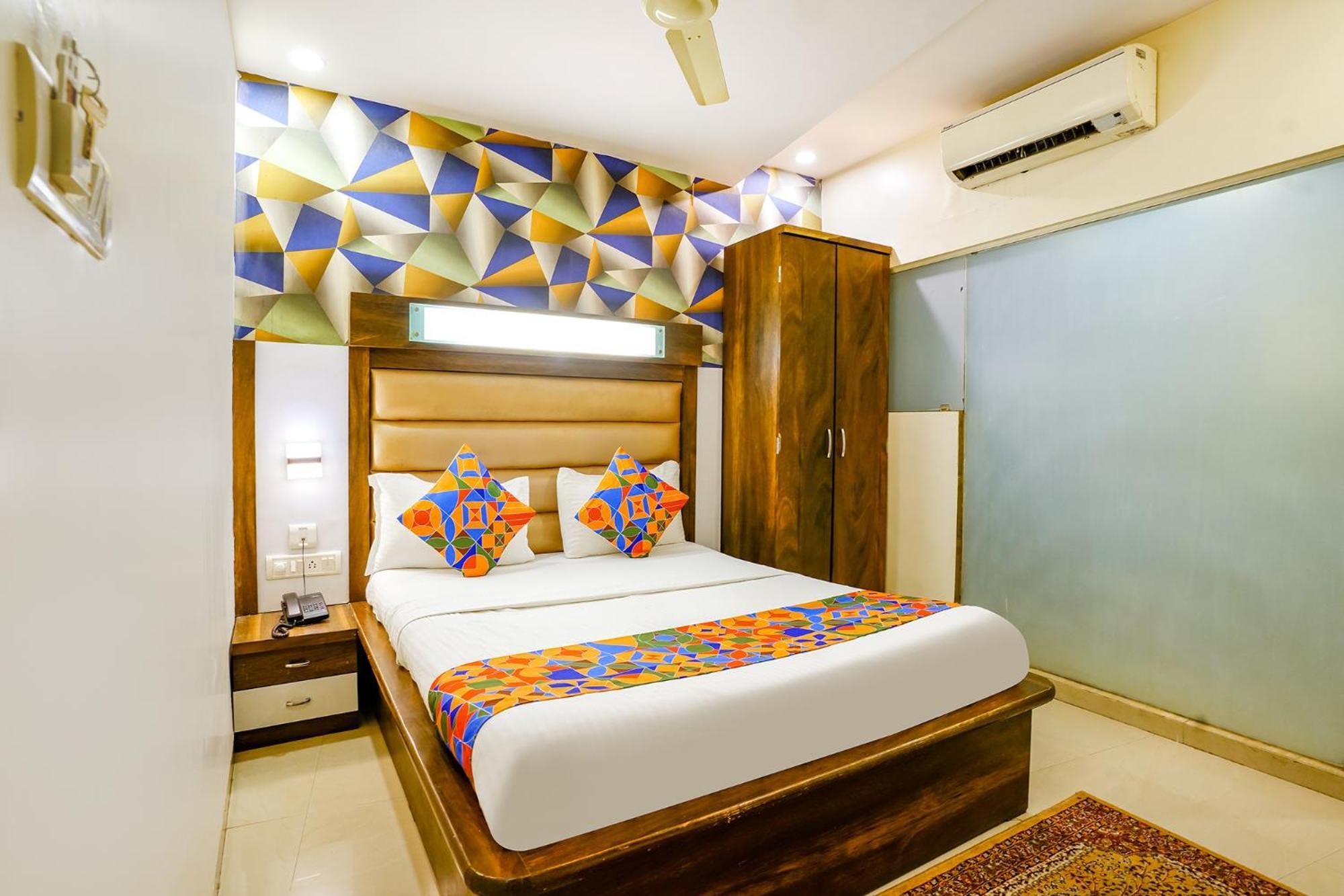 Hotel Naivedhya By Kwality Inn ธาเน ภายนอก รูปภาพ