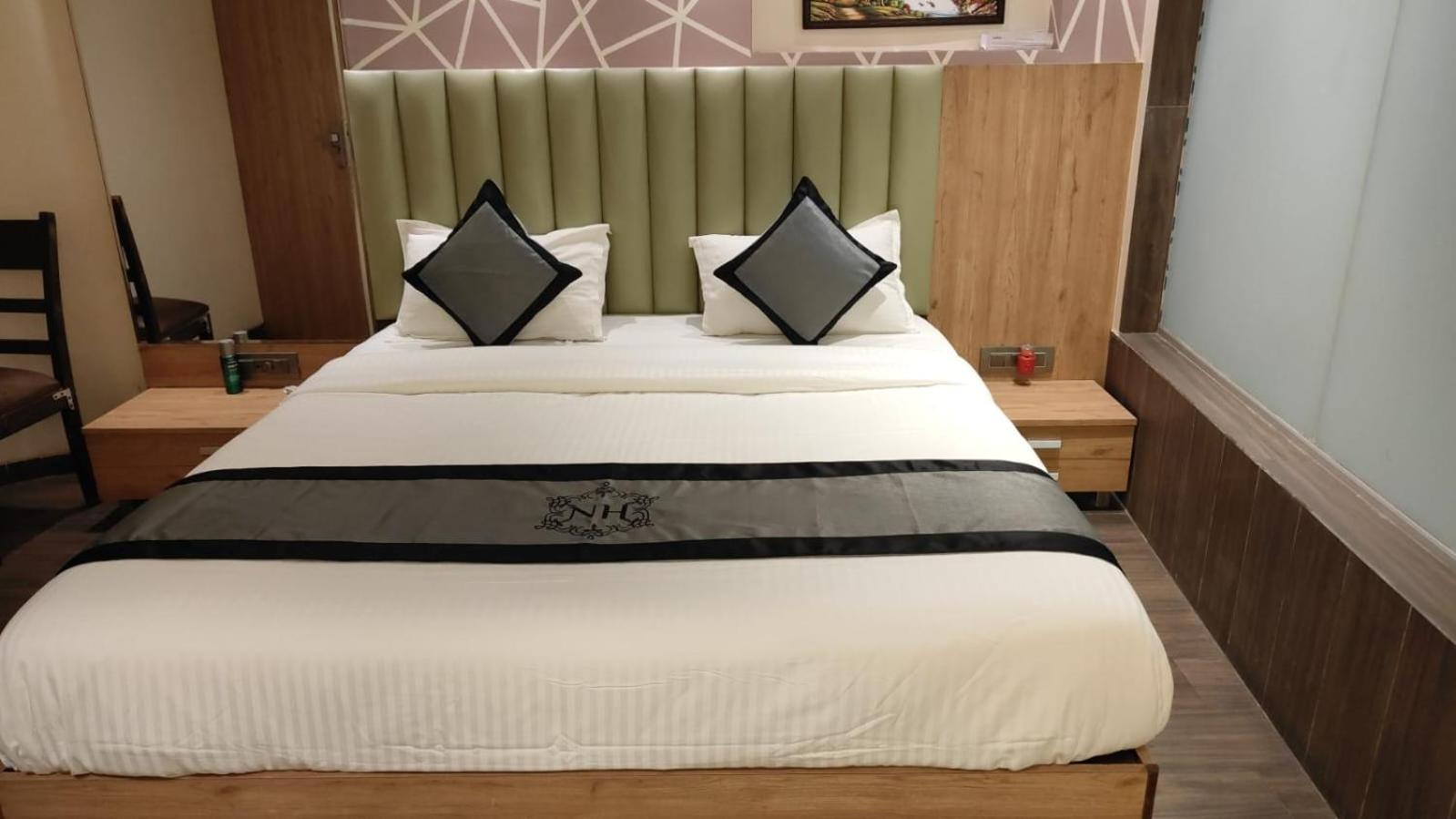 Hotel Naivedhya By Kwality Inn ธาเน ภายนอก รูปภาพ