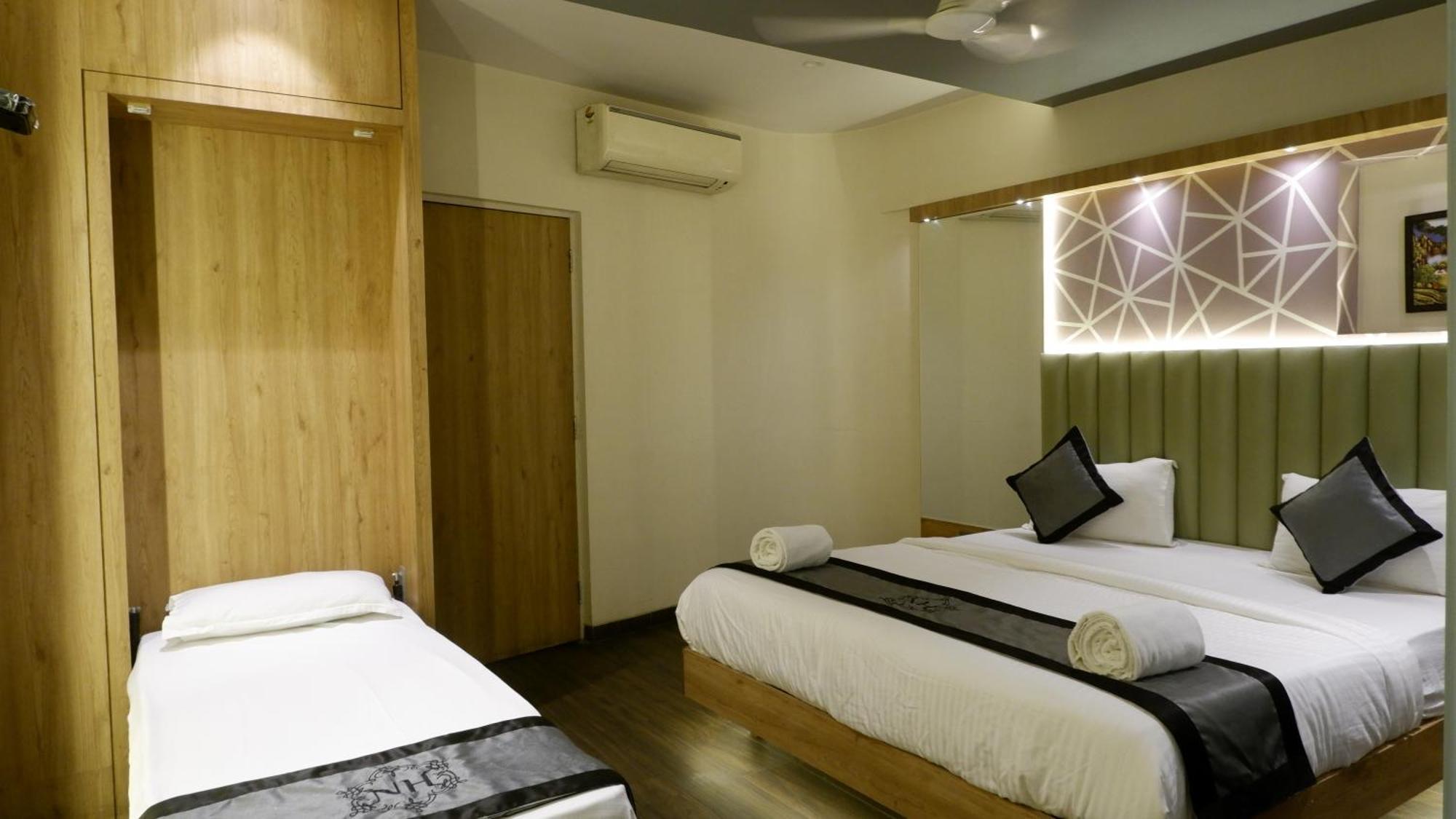 Hotel Naivedhya By Kwality Inn ธาเน ภายนอก รูปภาพ